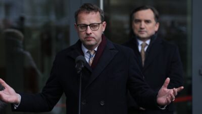 Macaristan avrupa birligi vatandaslarina verilen siginma statulerini yeniden i nceliyor 75024