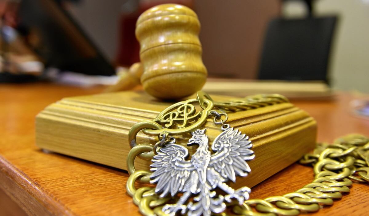 Myszk w hastanesi eski bashekimine yonelik yolsuzluk davasi 74086