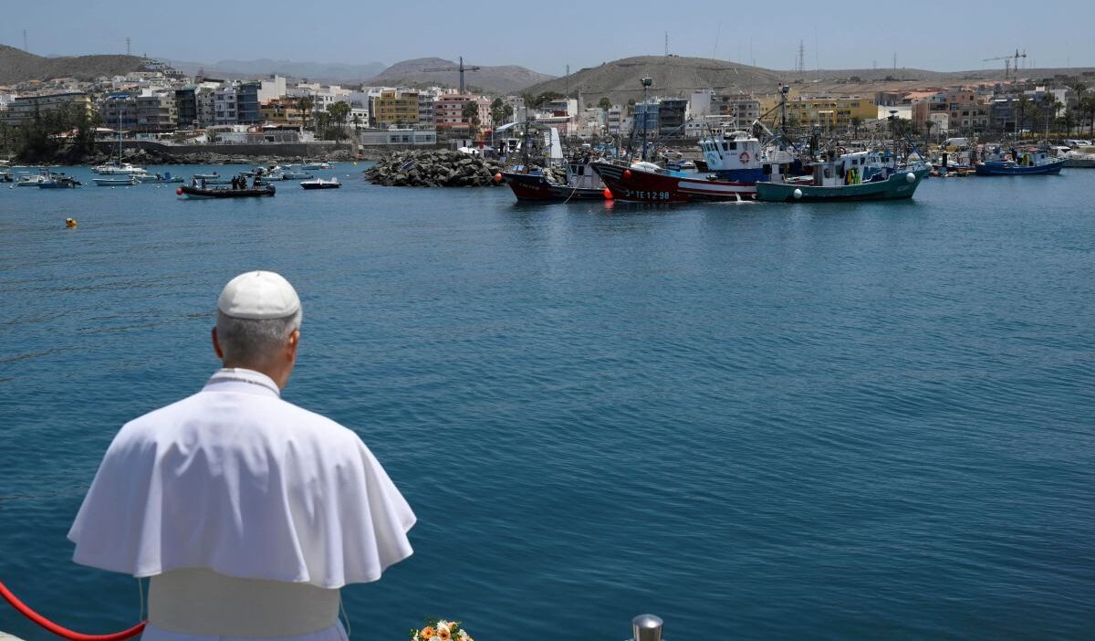 Papa, gran canaria’da göçmen krizine dikkat çekti: i̇nsanlık onuru sınır tanımaz 1 Papa gran canaria da gocmen krizine dikkat cekti i nsanlik onuru sinir tanimaz 76089