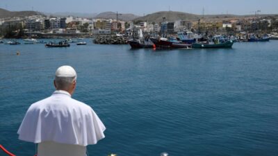 Papa, gran canaria’da göçmen krizine dikkat çekti: i̇nsanlık onuru sınır tanımaz 4 Papa gran canaria da gocmen krizine dikkat cekti i nsanlik onuru sinir tanimaz 76089