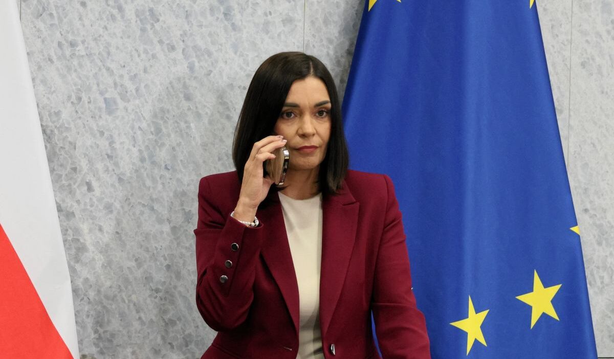 Pegasus komisyonu başkanı magdalena sroka'nın ofisinde "rus ajanı" şüphelisi paniği 1 Pegasus komisyonu baskani magdalena sroka nin ofisinde rus ajani suphelisi panigi 75263