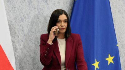 Pegasus komisyonu başkanı magdalena sroka'nın ofisinde "rus ajanı" şüphelisi paniği 2 Pegasus komisyonu baskani magdalena sroka nin ofisinde rus ajani suphelisi panigi 75263