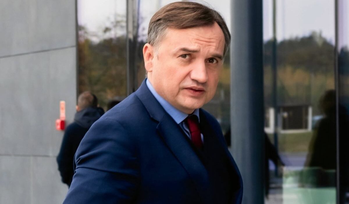 Polonya adalet bakanı żurek: zbigniew ziobro'nun abd'ye giriş belgeleri belirsizliğini koruyor 1 Polonya adalet bakani urek zbigniew ziobro nun abd ye giris belgeleri belirsizligini koruyor 77408
