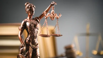 Polonya barolar birliği başkanı'ndan hukuk yargılamalarında "savunma hakkı" uyarısı 2 Polonya barolar birligi baskani ndan hukuk yargilamalarinda savunma hakki uyarisi 76144