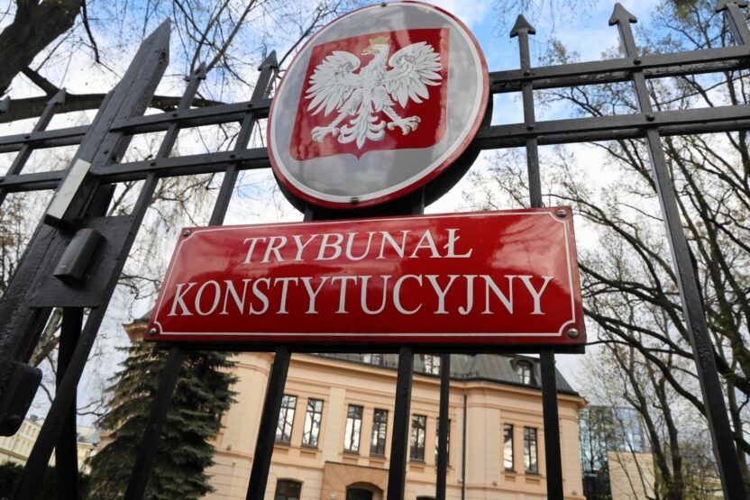 Polonya da anayasa mahkemesi uyeligi i cin parlamento komisyonundan koalisyon adayina destek 75442