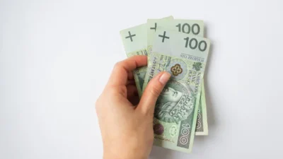 Polonya da dobry start programi cocuklar i cin 300 zloty destek basvurulari hakkinda bilinmesi gerekenler 76381