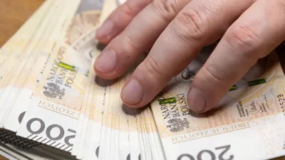Polonya da kosulsuz temel gelir tartismalari meclis ten karar cikti 75911