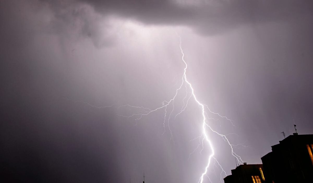 Polonya’da meteoroloji enstitüsü'nden şiddetli yağış ve fırtına uyarısı 1 Polonya da meteoroloji enstitusu nden siddetli yagis ve firtina uyarisi 75812
