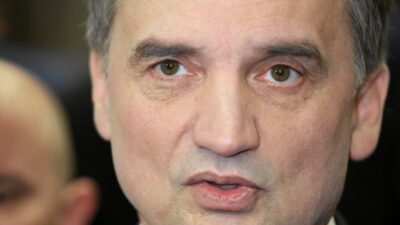 Polonya da milletvekillerinin mal varligi beyanlari tartisma yaratti 74787