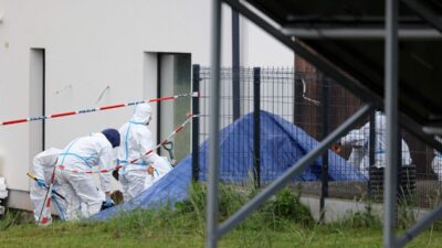 Polonya’da patoloji uzmanı doktora ait arazide 32 cenin bulundu 4 Polonya da patoloji uzmani doktora ait arazide 32 cenin bulundu 76645