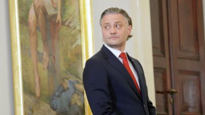Polonya da rus muhalif simon skrepecki silahli saldiri sonucu hayatini kaybetti 77689