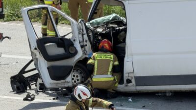 Polonya da s8 otoyolu nda trafik kazasi bir olu bir yarali 74395