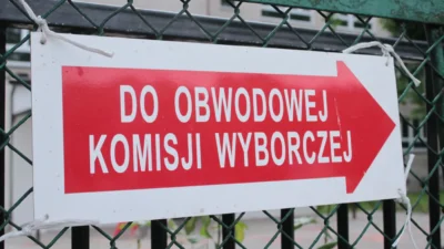 Polonya’da seçim komisyonu üyelerine usulsüzlük suçlaması 4 Polonya da secim komisyonu uyelerine usulsuzluk suclamasi 75849