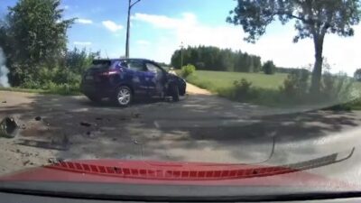 Polonya da trafik kazasi motosikletli hayatini kaybetti 75514