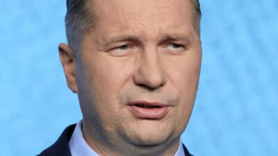 Polonya da trafik kazasi przemys aw czarnek in i cinde bulundugu arac carpisti 76911