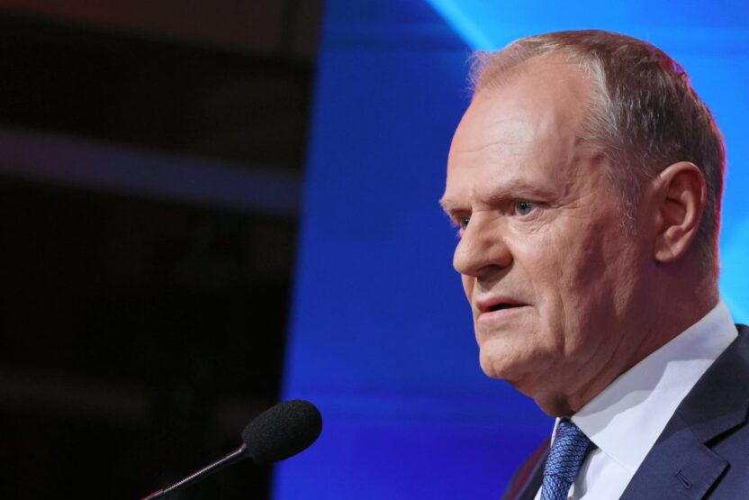 Polonya da yerel siyaset hareketlendi donald tusk tan ma opolska da gorevden alma ve komiser atamasi 74123