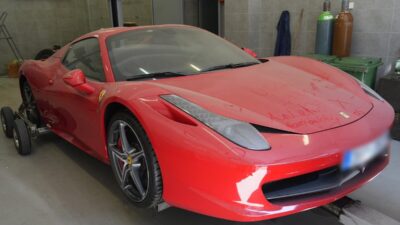 Polonya merkezli dolandiricilik sebekesinin kilit ismi barcelona da yakalandi 77984