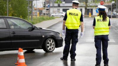 Polonya’nın bardo kentinde trafik kazası: 2 yaya hayatını kaybetti 2 Polonya nin bardo kentinde trafik kazasi 2 yaya hayatini kaybetti 75724