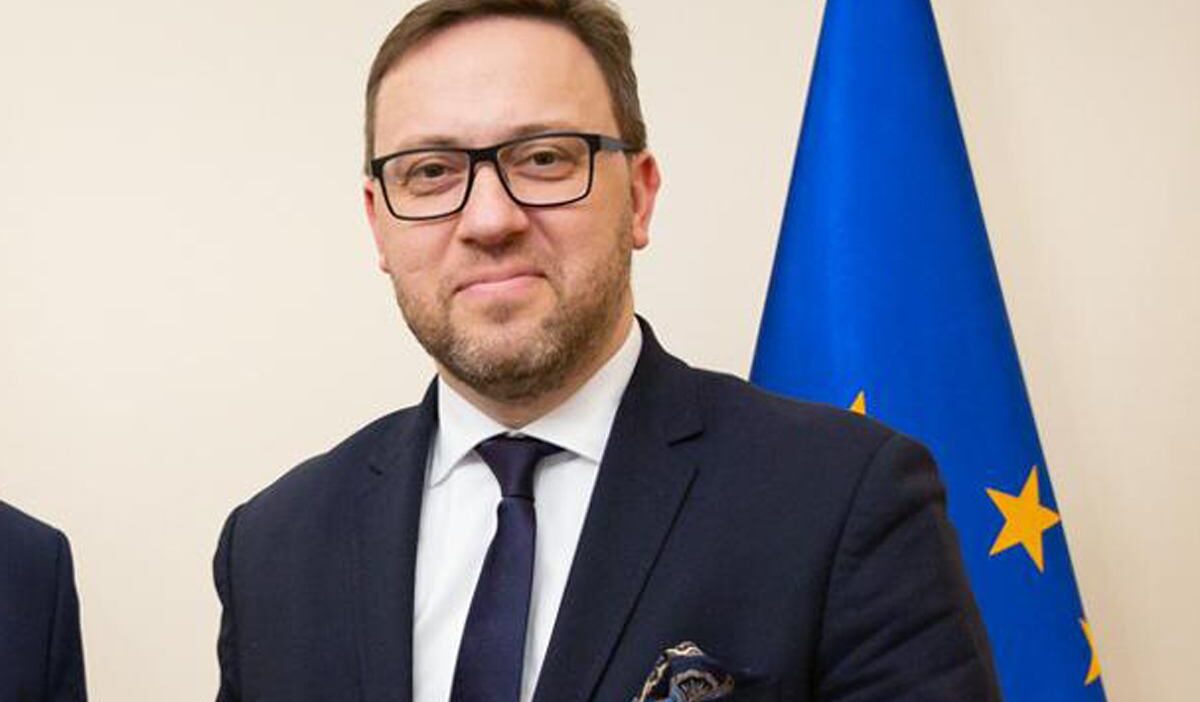 Polonya’nın eski ukrayna büyükelçisi cichocki devlet nişanını i̇ade etti 1 Polonya nin eski ukrayna buyukelcisi cichocki devlet nisanini i ade etti 74168
