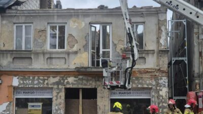 Polonya’nın łosice kentinde restorasyon sırasında bina çökmesi 3 Polonya nin osice kentinde restorasyon sirasinda bina cokmesi 74417