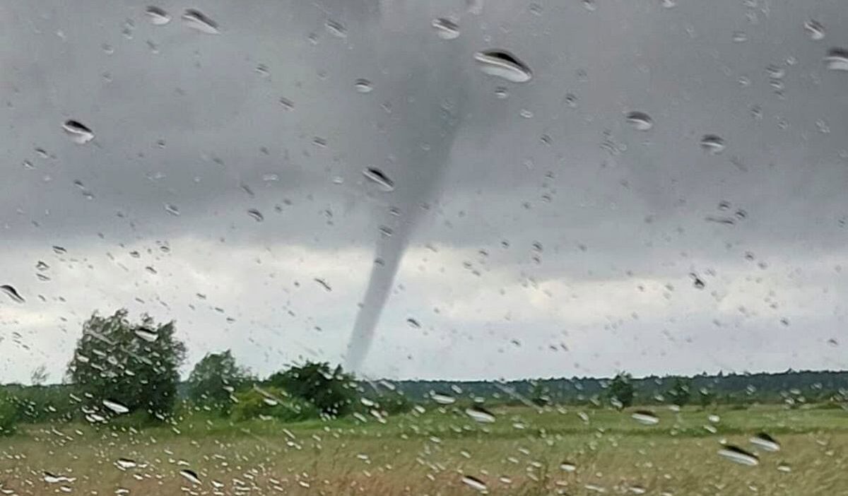 Polonya nin pomeranya bolgesinde hortum gorulme riski ve meteorolojik degerlendirme 77568