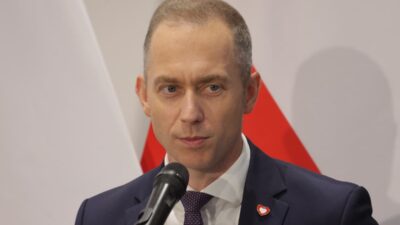 Polonya savunma bakanligi ndan safe programina i liskin elestirilere yanit ve savunma yatirimlari 74159