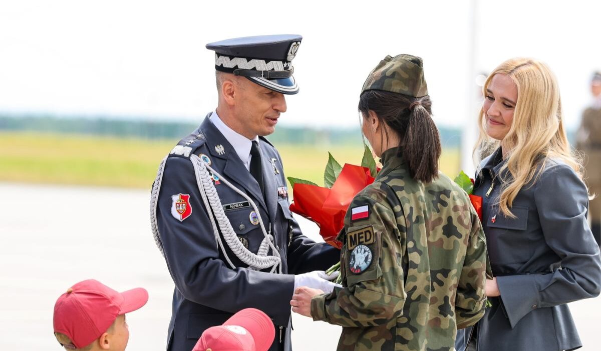 Polonya silahlı kuvvetleri'ne katılan f-35 uçakları i̇çin łask üssü’nde tören düzenlendi 1 Polonya silahli kuvvetleri ne katilan f 35 ucaklari i cin ask ussu nde toren duzenlendi 76446