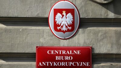 Polonya yolsuzlukla mücadele bürosu (cba) yöneticilerine yasa dışı dinleme suçlaması 4 Polonya yolsuzlukla mucadele burosu cba yoneticilerine yasa disi dinleme suclamasi 76528