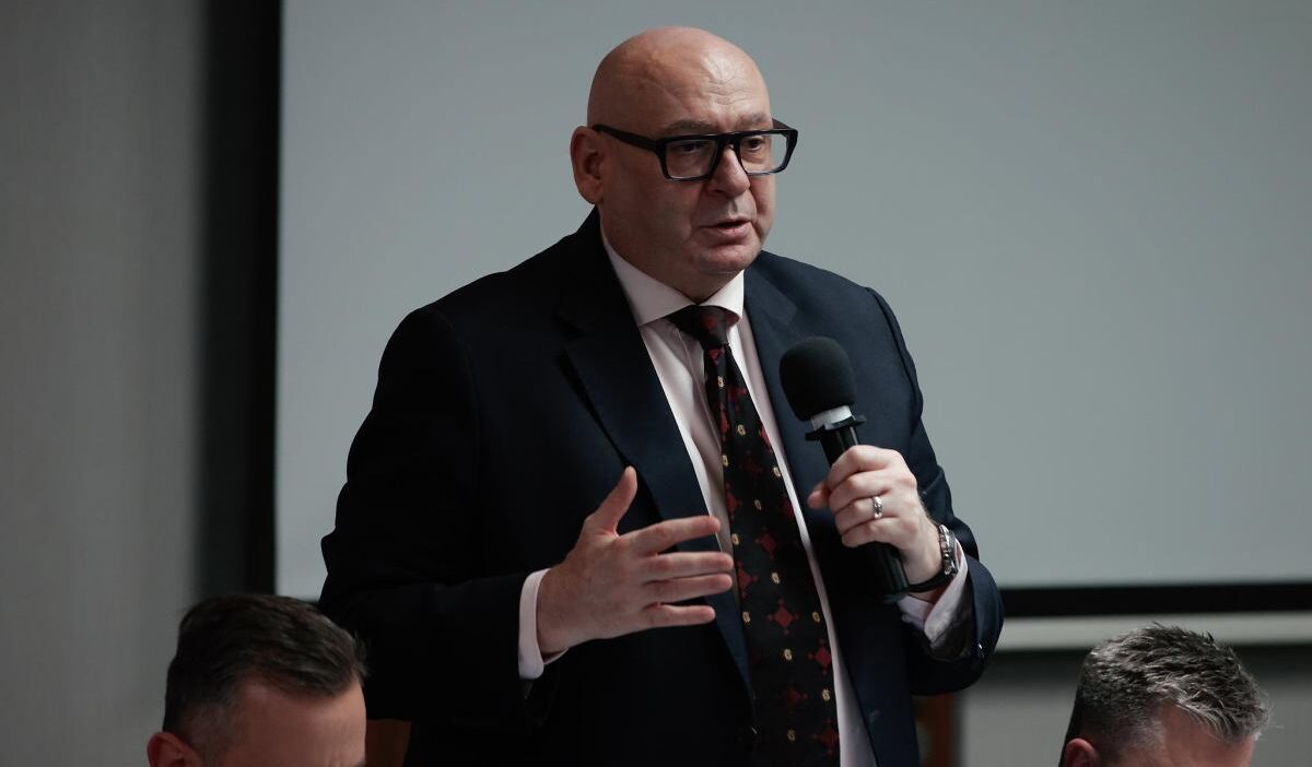 Psl siyasetcisi zgorzelski den zelenski ye nisan karari uzerine degerlendirme 78318