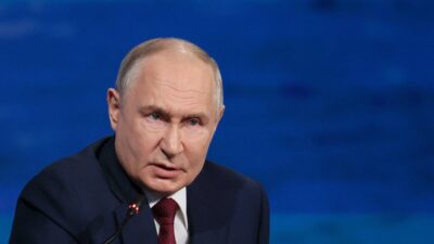 Rusya’da putin’in rezidansı yakınındaki tır parklarına anti-dron ağları kuruldu 2 Rusya da putin in rezidansi yakinindaki tir parklarina anti dron aglari kuruldu 75482