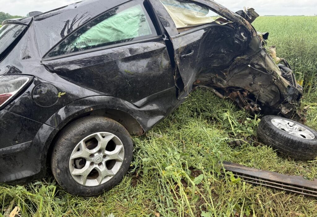 Sokołów i̇lçesinde alkollü sürücü kaza yaptı: ehliyetine dört ay olmadan el konuldu 1 Soko w i lcesinde alkollu surucu kaza yapti ehliyetine dort ay olmadan el konuldu 77214