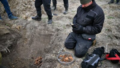 Ukrayna'dan polonyalı asker ve sivillerin mezarları i̇çin ekshumasyon i̇zni 3 Ukrayna dan polonyali asker ve sivillerin mezarlari i cin ekshumasyon i zni 76011