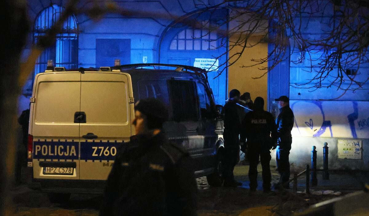 Varşova’da görev sırasında meslektaşını vuran polise i̇lişkin soruşturma tamamlanıyor 1 Varsova da gorev sirasinda meslektasini vuran polise i liskin sorusturma tamamlaniyor 75983