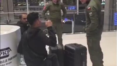 Varşova’da kendilerini kolluk kuvveti olarak tanıtan şahıslara polis soruşturması 3 Varsova da kendilerini kolluk kuvveti olarak tanitan sahislara polis sorusturmasi 77717