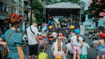 Varsova da stalowa caddesi festivali nedeniyle trafik duzenlemesi 76508