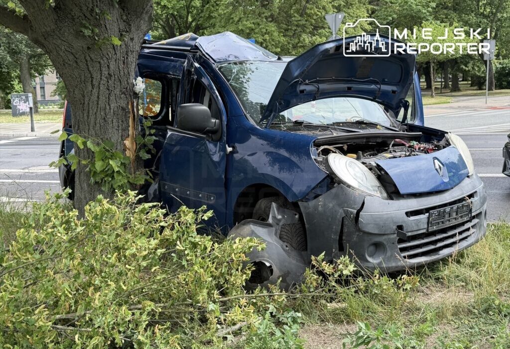 Varsova da trafik kazasi i ki kisi hastaneye kaldirildi 74564