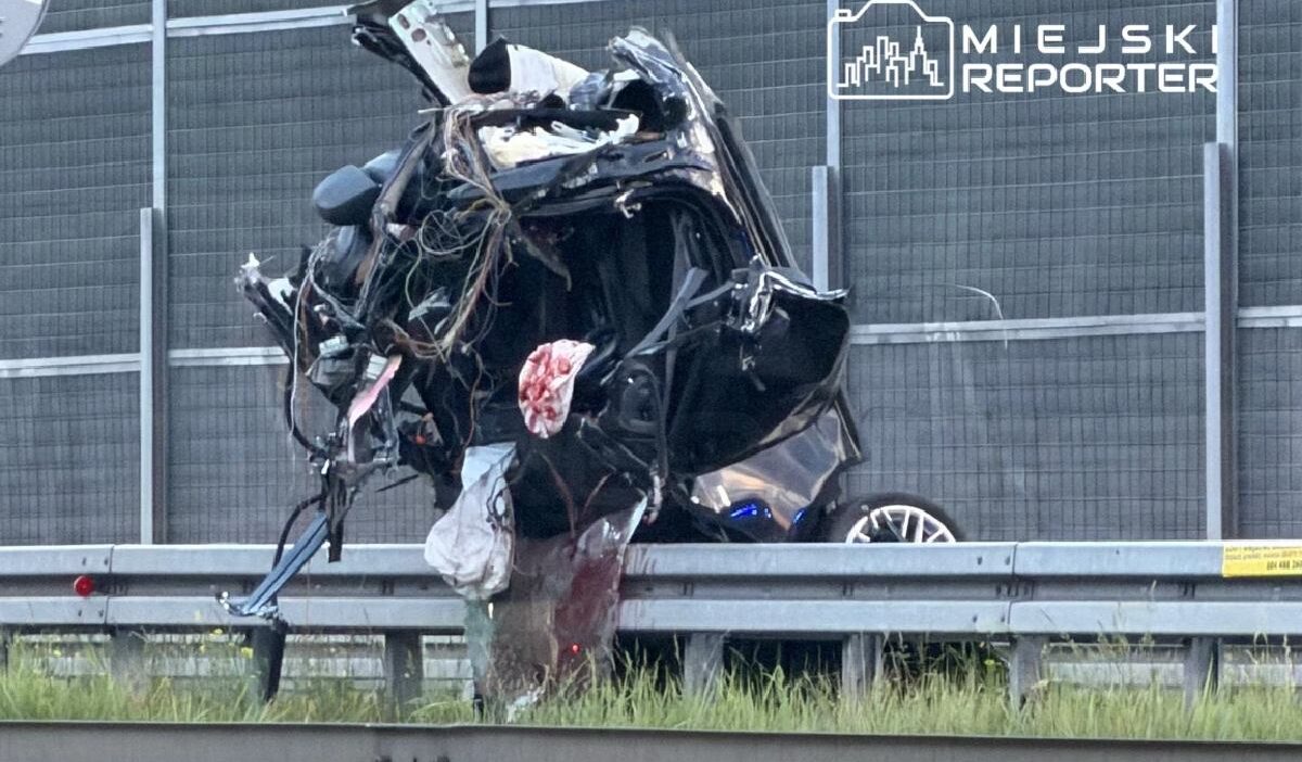 Varsova da trafik kazasi i ki kisi hayatini kaybetti 74847