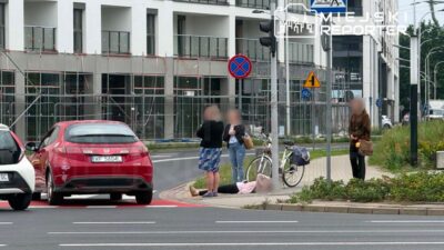 Varsova da trafik kazasi otomobil ve bisikletli carpisti 75696
