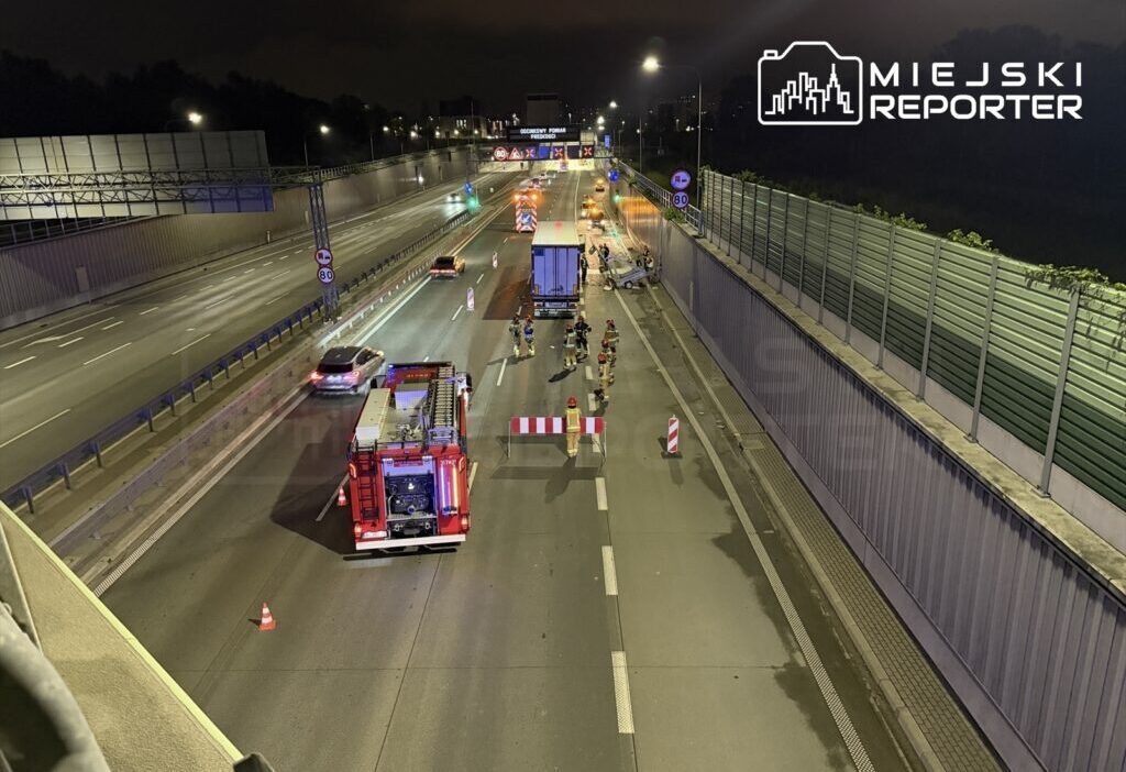 Varşova'da yol çalışması alanında kaza: tır i̇şaretleme aracına çarptı 1 Varsova da yol calismasi alaninda kaza tir i saretleme aracina carpti 75608