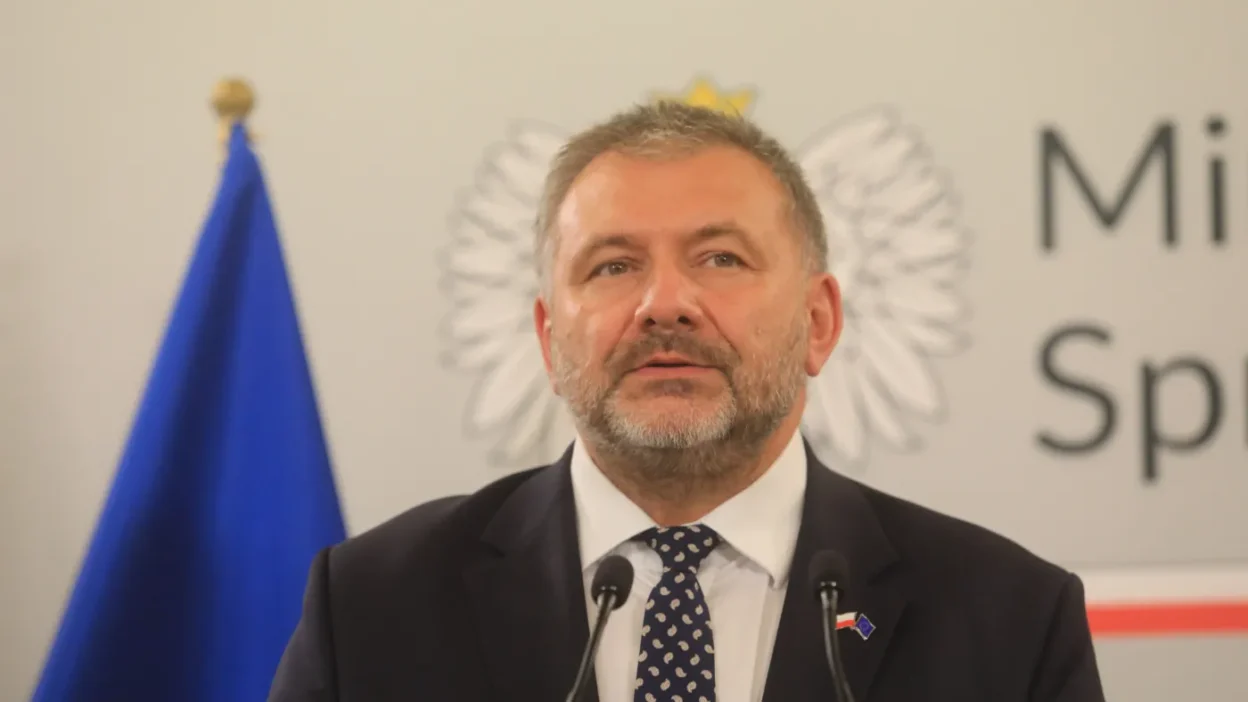 Varşova güney hastanesi’ndeki soruşturma adalet bakanlığı denetimine alındı 1 Varsova guney hastanesi ndeki sorusturma adalet bakanligi denetimine alindi 78617