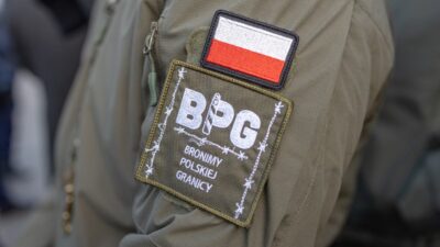 Varsova merkez i stasyonu ndaki yasa disi kimlik kontrolu girisimiyle ilgili sorusturma baslatildi 78198