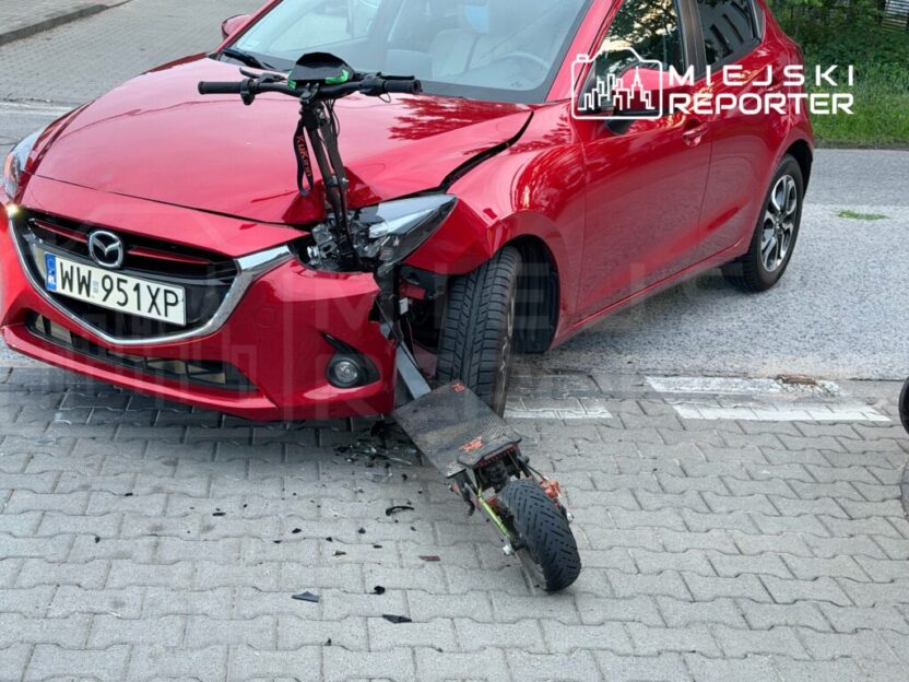 Varsova rembert w da trafik kazasi elektrikli scooter kullanan genc yaralandi 77662