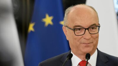 Venedik komisyonu’ndan polonya cumhurbaşkanı nawrocki’nin yargı reformu tasarısına ret 3 Venedik komisyonu ndan polonya cumhurbaskani nawrocki nin yargi reformu tasarisina ret 78011